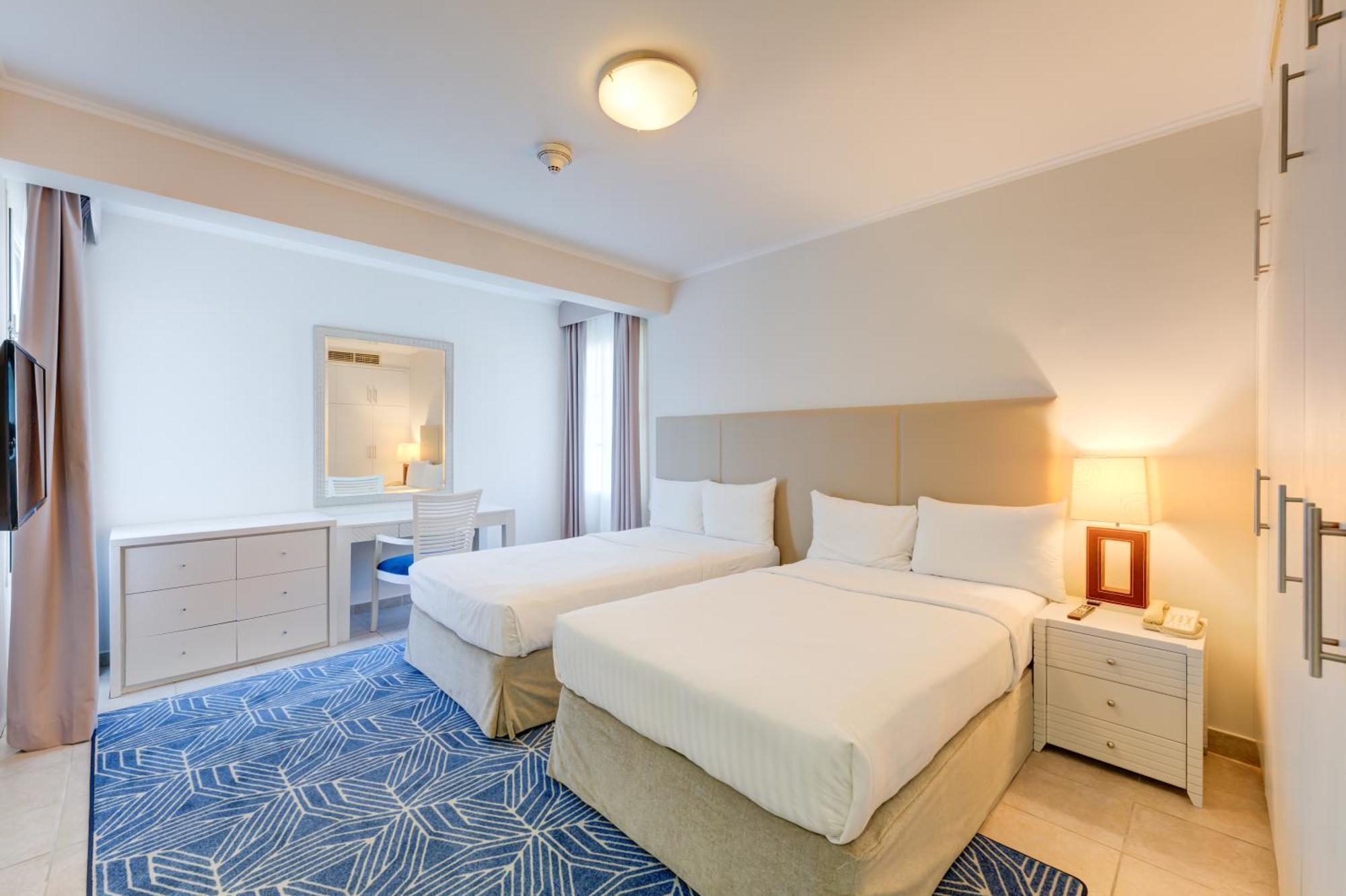 Millennium Lakeview Hotel Formerly Copthorne Lakeview Hotel Dubai Oda fotoğraf